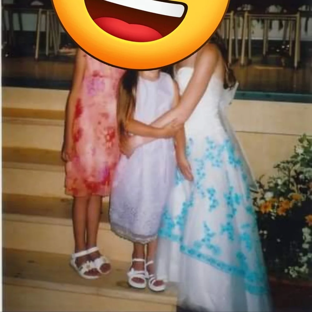 Alyce prom dress - Picture 7 of 10